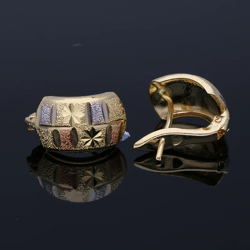 Gold Clip Earrings 18KT - FKJERN18KU3004 - Image 2