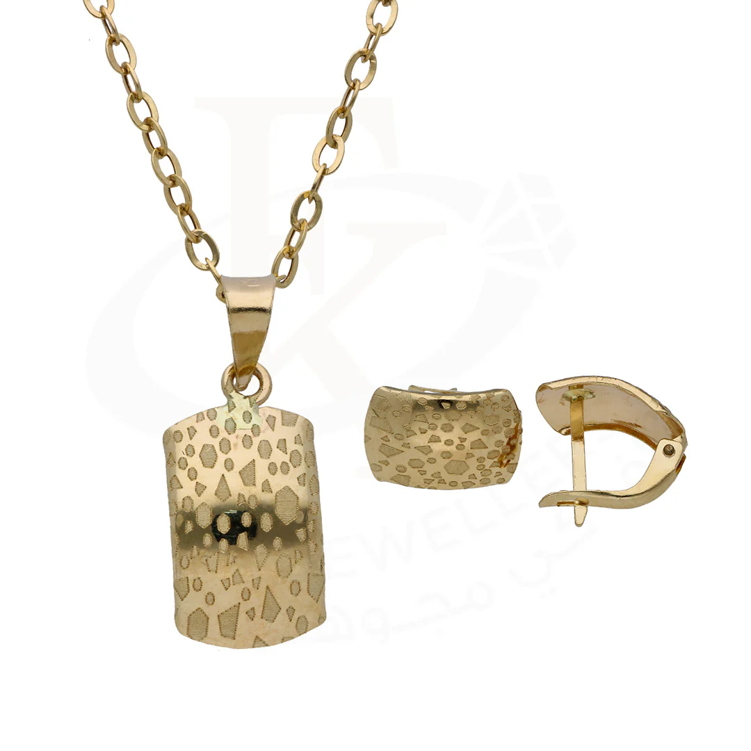 Gold Rectangle Shaped Pendant Set 18KT - FKJNKLST18KU6494