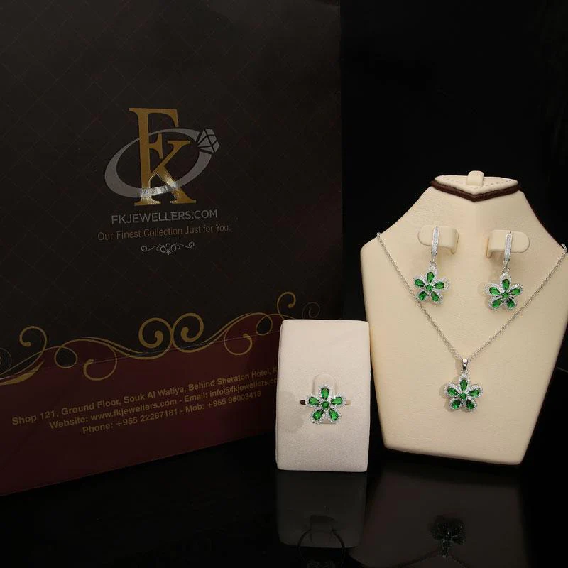 Sterling Silver 925 Flowers Pendant Set (Necklace, Earrings and Ring) - FKJNKLST2074 - Image 7